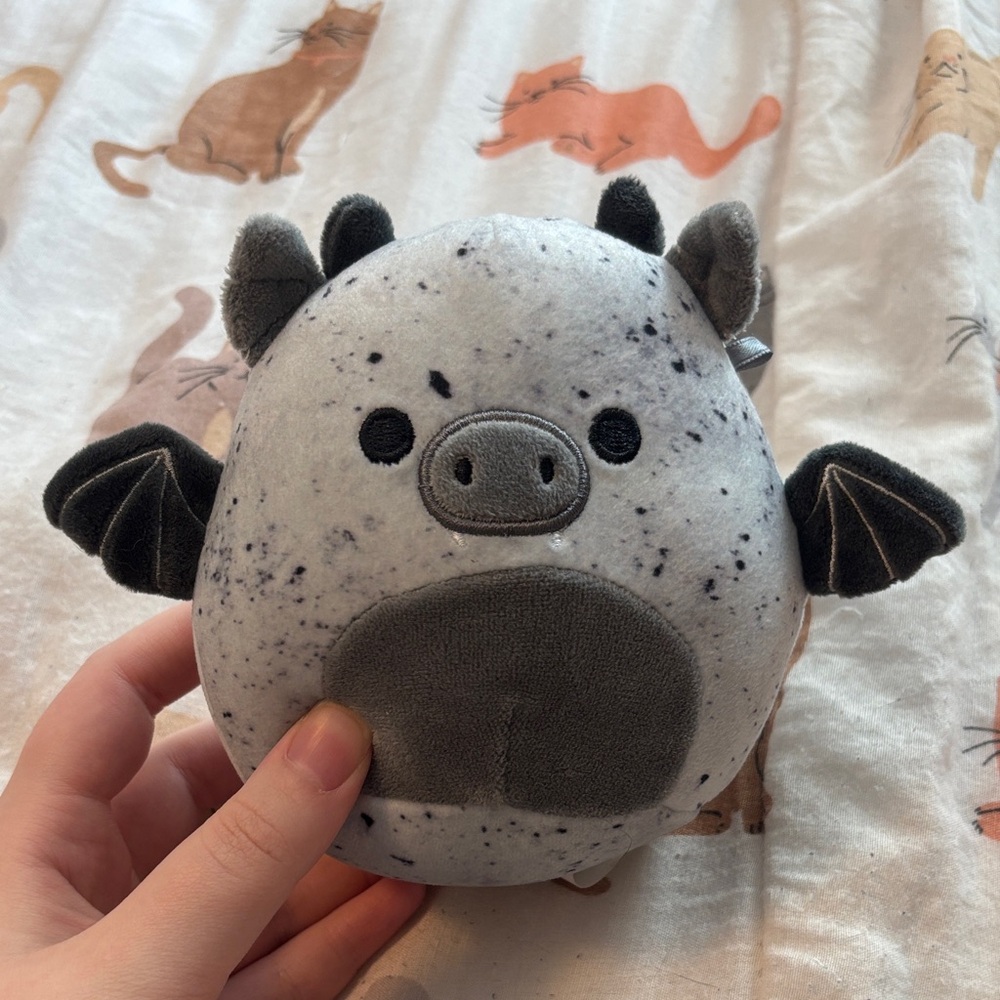 4 inch gio the gargoyle squishmallow